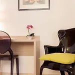 La Taverne Ξενοδοχείο 2*