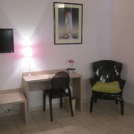 Ξενοδοχείο La Taverne Uzès