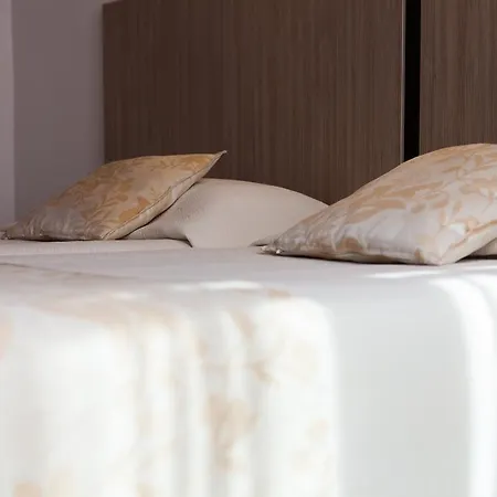 La Taverne Otel Uzès